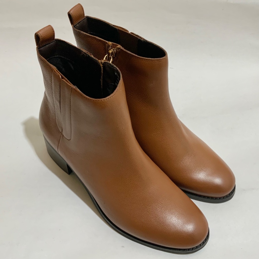Cole Haan Addie Brown Leather Zippered Ankle Booties Casual Low Heel Boots 9 - Picture 10 of 11